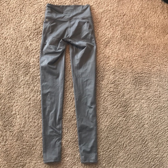 Grey Fabletics leggings - Picture 2 of 3
